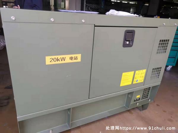 

斯太尔20KW四缸水冷超静音军用级全新进口柴油发电机组
