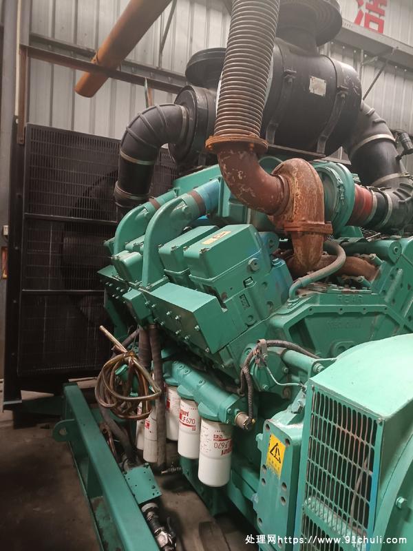 

800kw康明斯柴油发电机组全新未使用