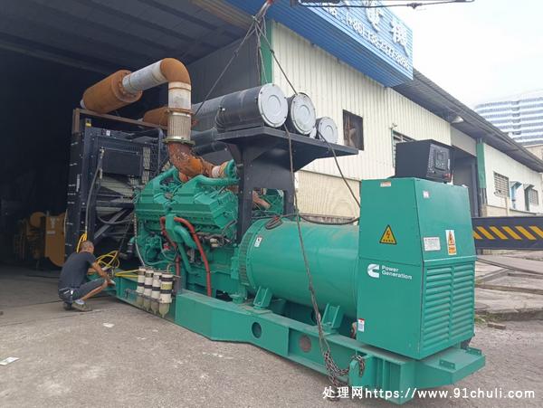 

康明斯Q60-G4发电机组1600KW1800KW