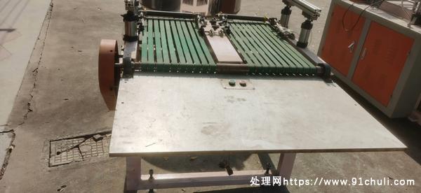 

冷切制袋机面试机400*2双通道320MM袋子