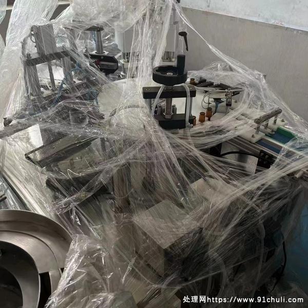 

广州宝能全自动灌装机，低价出售！