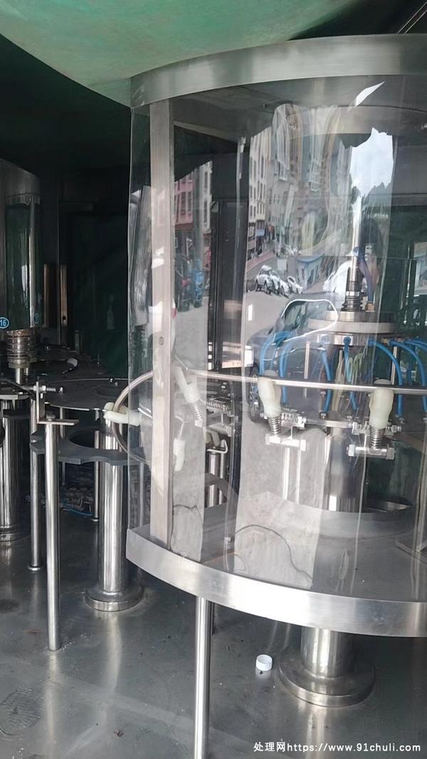 

18-18-6瓶装水三合一灌装机，全新未用闲置，找我！