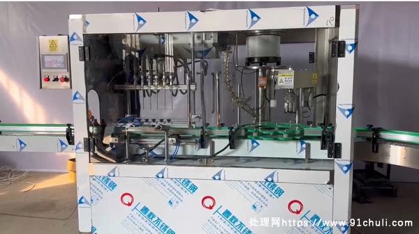 

全自动三合一液体灌装机六头洗瓶灌装一体全新未使用