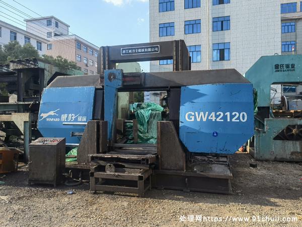

大型卧式带锯床1200mm减速机传动变频器
