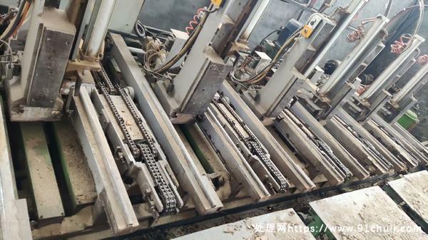

全自动数控带锯跑车6米加工高精度