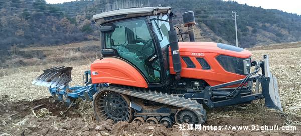 

22年农夫1202型拖拉机工作200多小时
