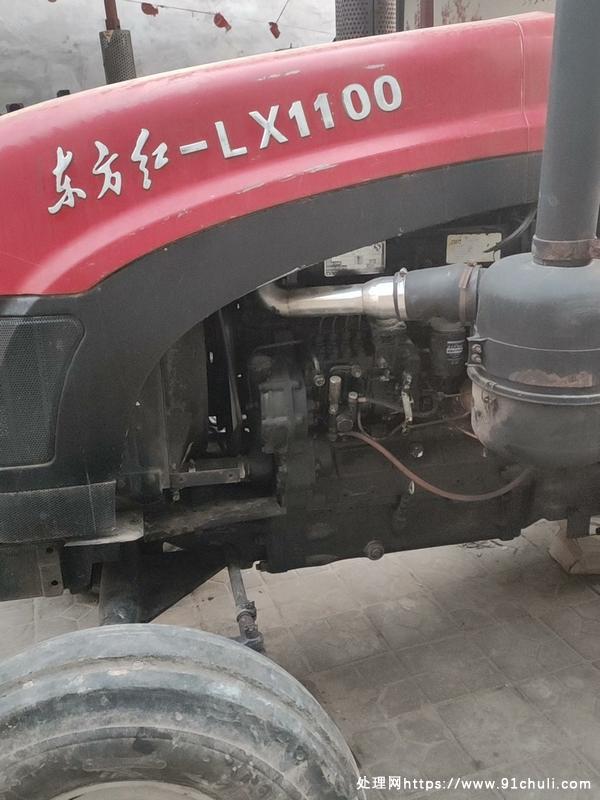 

东方红1100拖拉机，增压中冷，不烧油