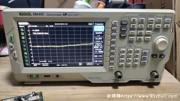 

普源DSA815-TG高配版频谱分析仪，带跟踪源