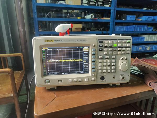 

普源DSA1030频谱分析仪3G全数字8.5寸宽屏