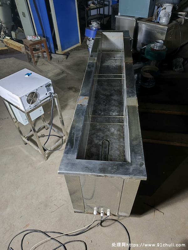 

超声波清洗机，3kw，48振头，闲置