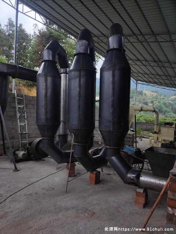 

气流式烘干机快速烘干木屑水分，生产机制碳