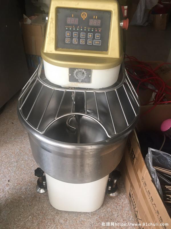 

荷兰进口马牌高端和面机半包面25斤380V