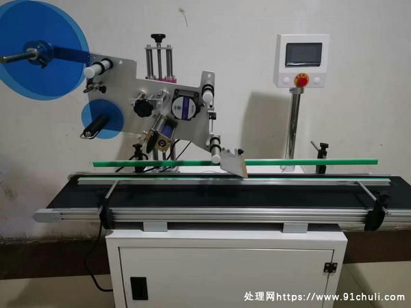 

全自动平面贴标机低价转让全新插电即用