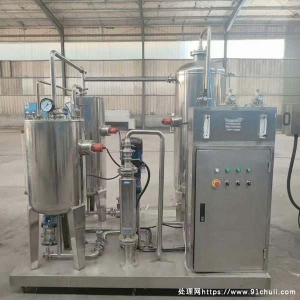 

上海透明标双面贴标机5吨汽水混合机供应