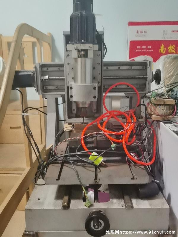 

3040全铸铁雕刻机正常运行自提
