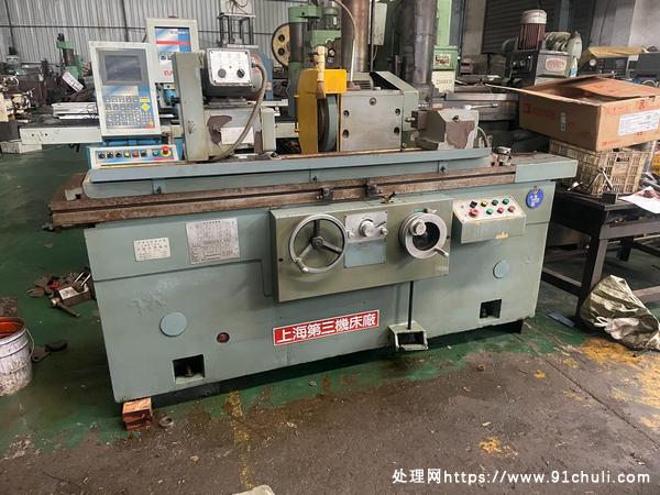 

上海三机1420磨床加工长度750附件齐全