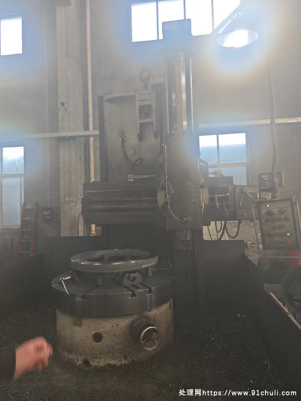 

齐二1600数显立车，加工高度1700，卡盘1400