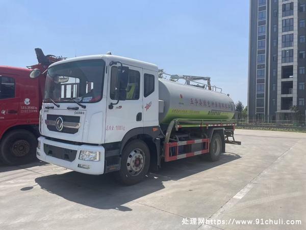 

东风D9吸粪车 国六14方 200马力 9.5成新