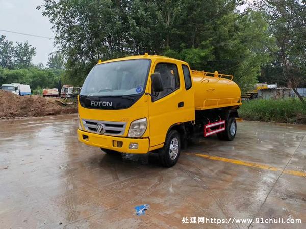 

13年福田奥铃5立方吸粪车，朝柴115，质保一年