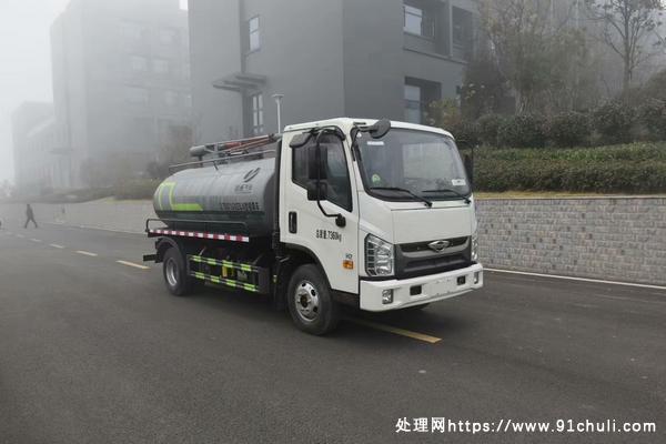 

5.5立方吸粪车115马力3360轴距5.44方罐体