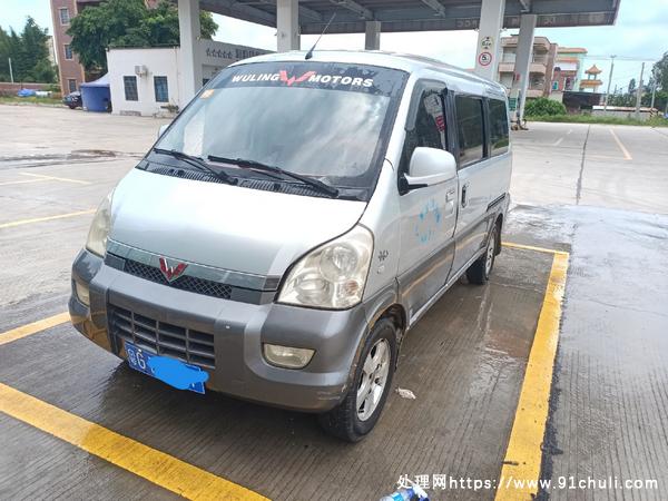 

五菱荣光面包车11年7座带方向助力空调给力新电池