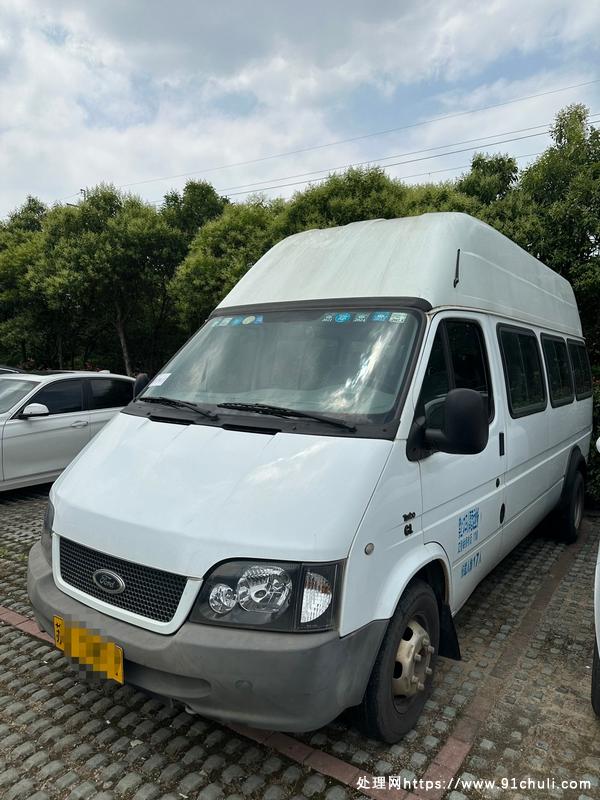 转让个人二手福特经典全顺17座中型客车