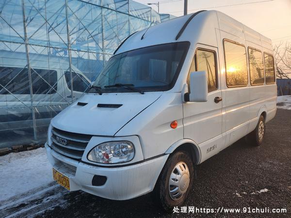 

2013款依维柯16座电动空调非营运15万公里车况良好