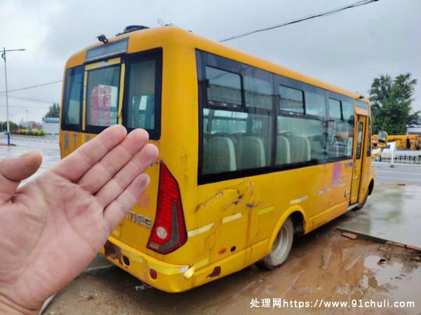 

2016大力校车37座柴油无过户