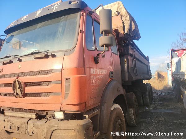 

两台北奔自卸车，国五上牌，车厢7.2x1.5米，冰点价！
