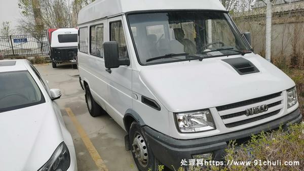 

依维柯拖车合法上路