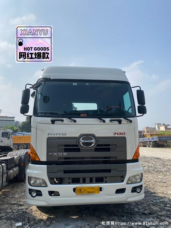 

广汽日野700牵引车18款450马力顶配波箱靓车