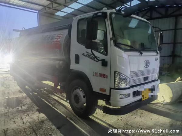 

解放8吨加油车2023年5月带奥城加油机3千公里