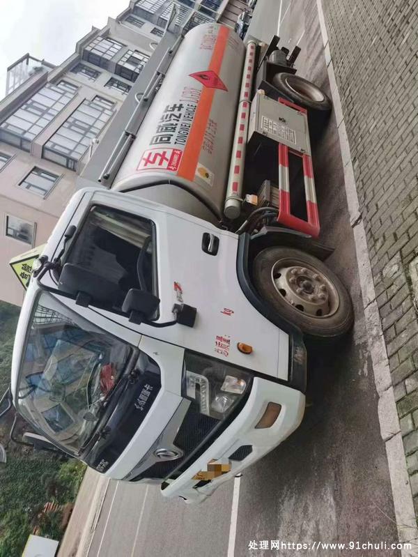 

8吨东风福瑞卡加油车9.7方国六带大流量加油机手续齐全