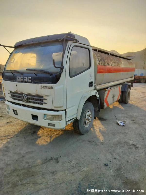 转让个人二手东风多利卡10吨加油车