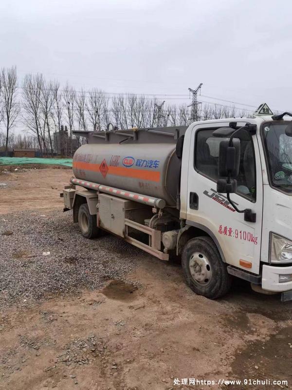 

转让5吨解放油罐车，带加油机，全款车