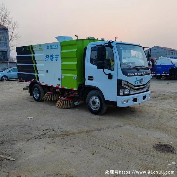 

东风多利卡程力5070扫路车，国六准新，空调洒水不锈罐