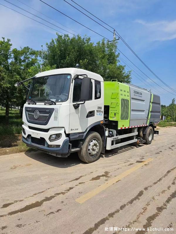

国六230马力天锦KR吸尘车，带审保险