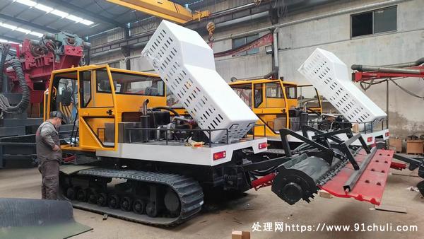 

小型压雪车冰雪嘉年华专用热销中需提前预定