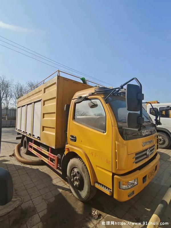 

2019东风D7吸污车，高压清洗，几乎全新