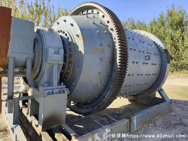 

2736球磨机电机减速机齐全大小齿全新成色95新