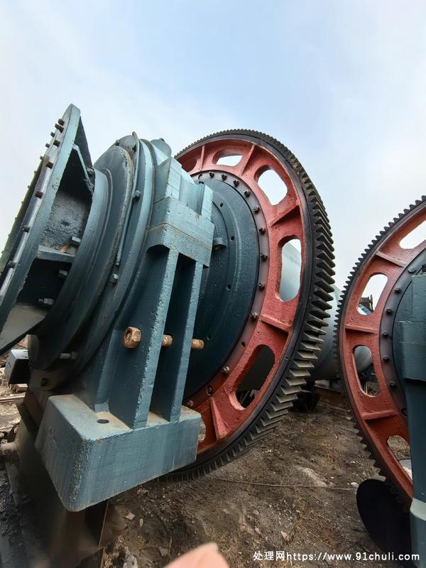 

大口径球磨机2460全新衬板齿轮1200mm
