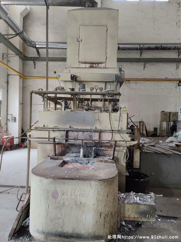 

佛山西瓦克铝合金熔炼炉/300kg/8成新/2年使用