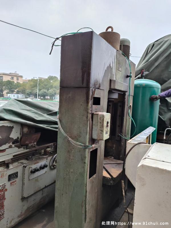 

100吨油压机油缸行程400价格便宜