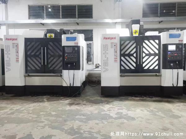 

锐劲V8加工中心，三菱M80，主轴12000转
