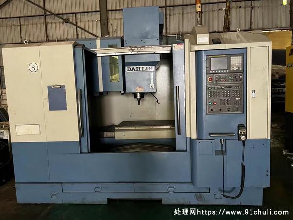 

台湾大力1200加工中心三轴线轨刀臂式刀库安装少用