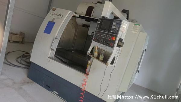 

台湾丽驰CV1000加工中心三菱系统低价出售