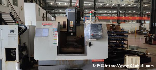 

鑫泰850加工中心三菱M70 24把刀库全新价格不高