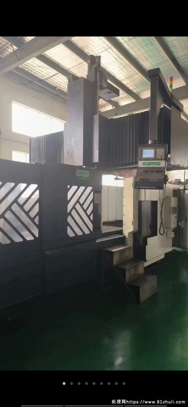 

台湾珈玛3220龙门加工中心，BT50主轴，40刀库