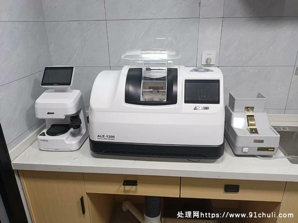 

全新雄博三维磨边机，仅用50副，急售！
