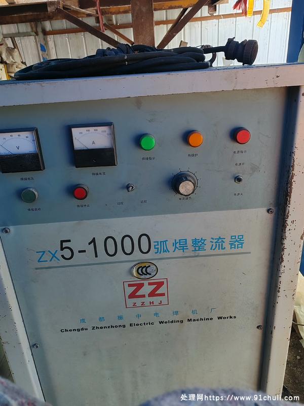 

三台旧焊机状态良好，可作为气刨机使用